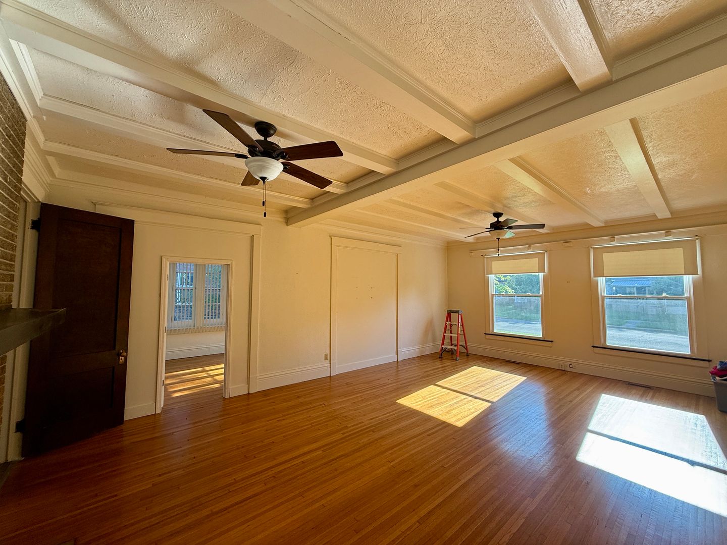 Springfield Apartment: 118 N. Glenwood Ave.