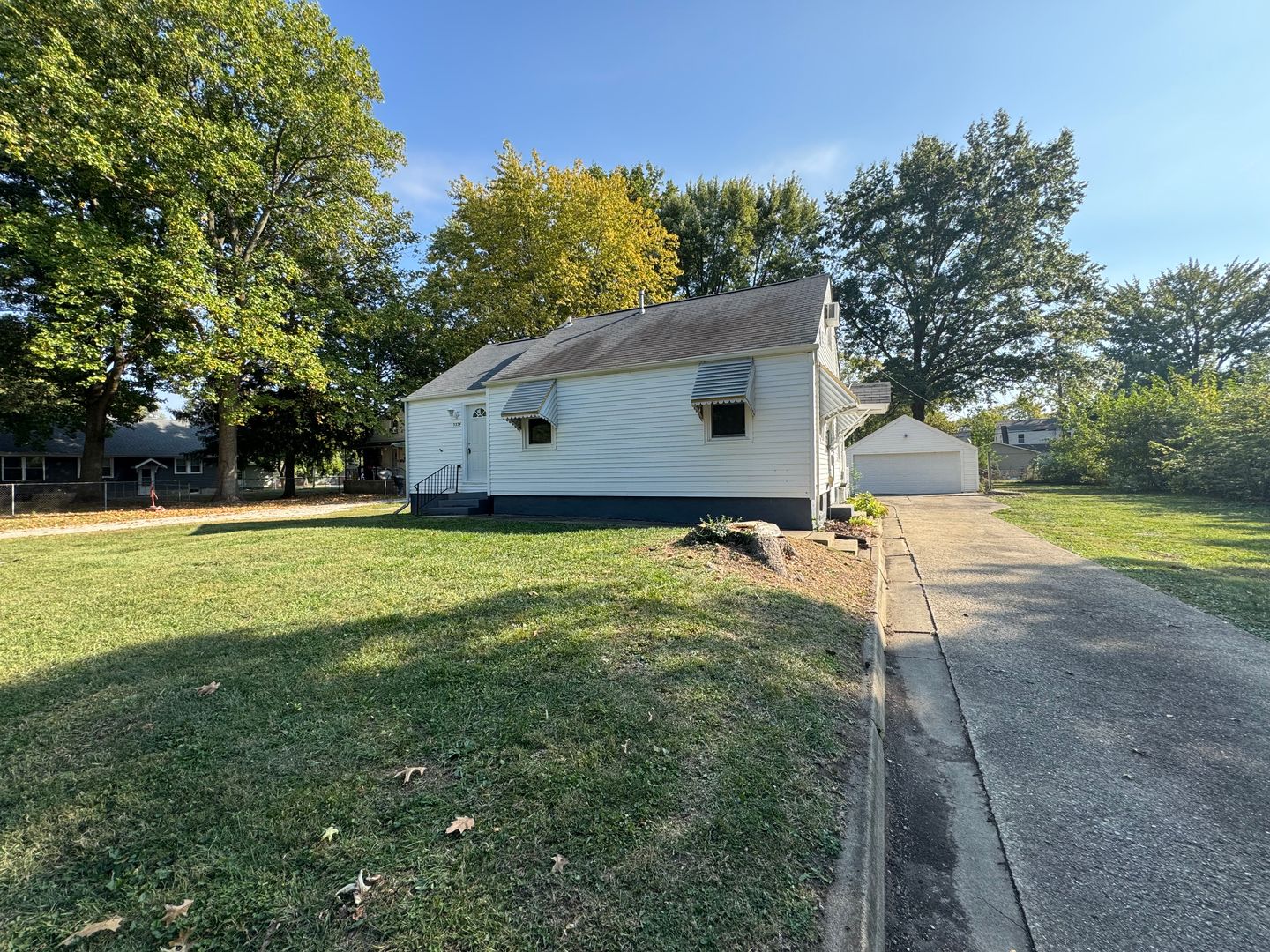 Springfield House: 3324 S 2nd St