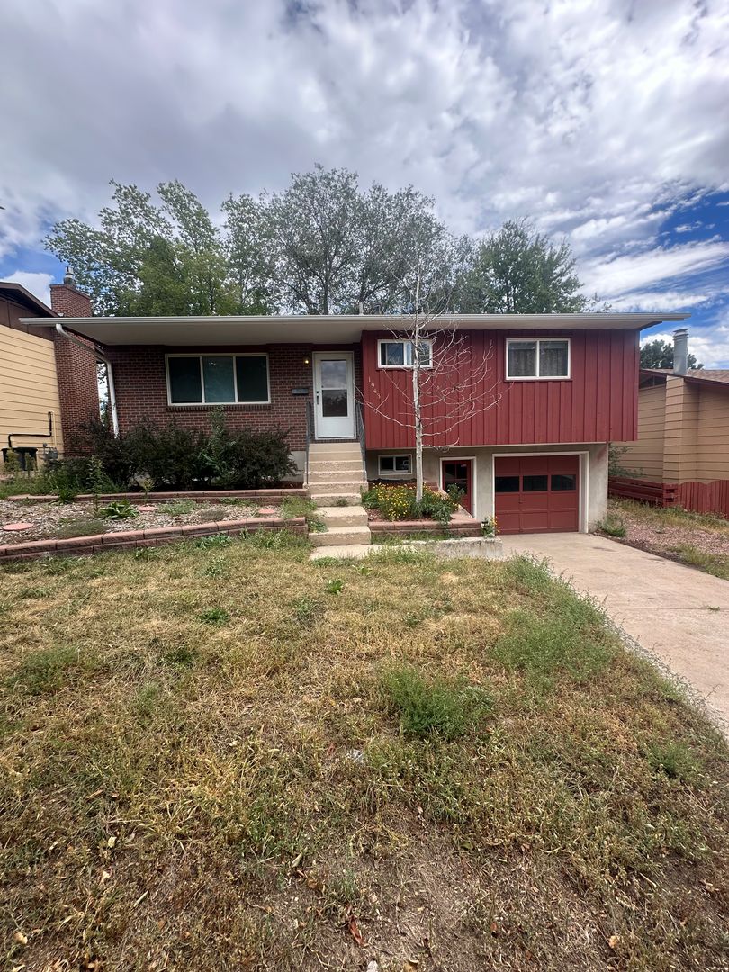 Colorado Springs House: 1943 Wynkoop DR