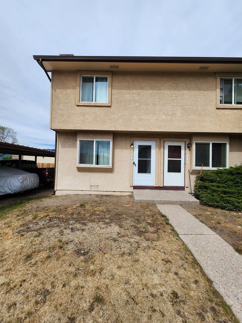 Colorado Springs Townhome: 3080 Starlight Cir