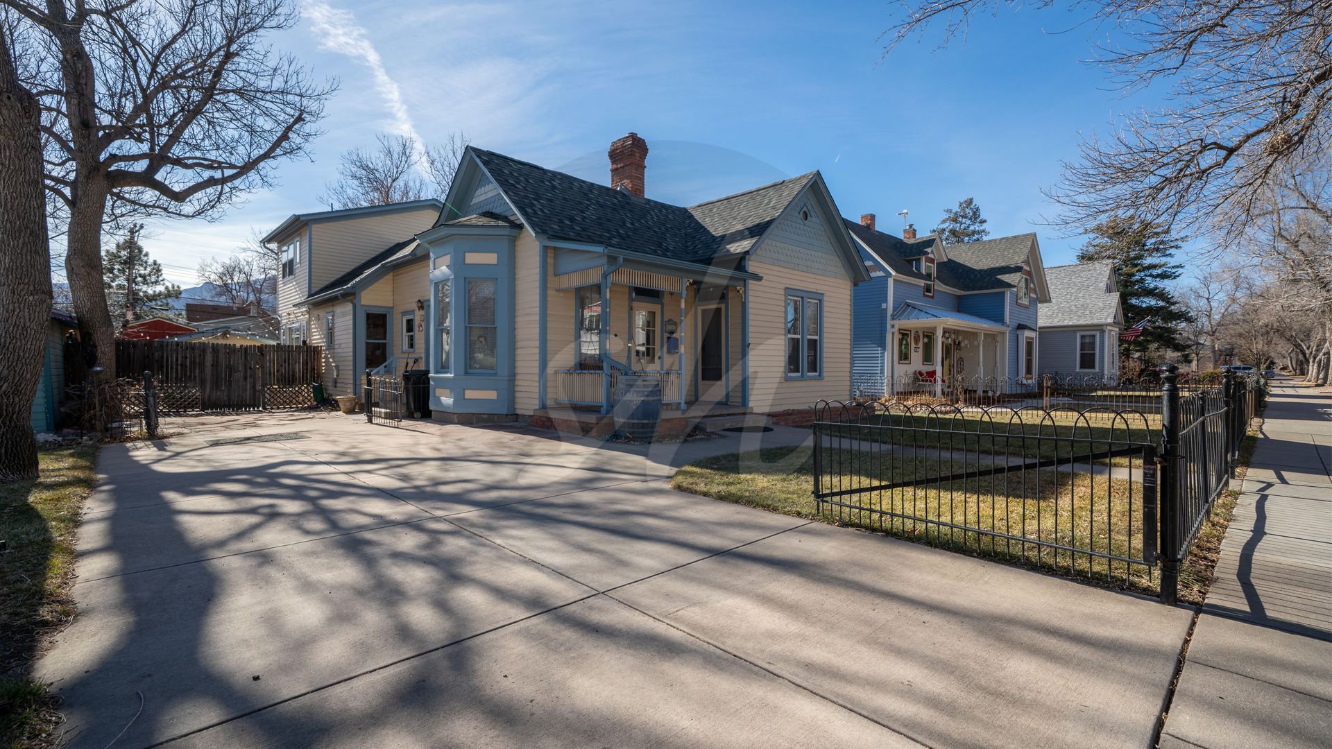 Colorado Springs Apartment: 1111 W Pikes Peak Avenue