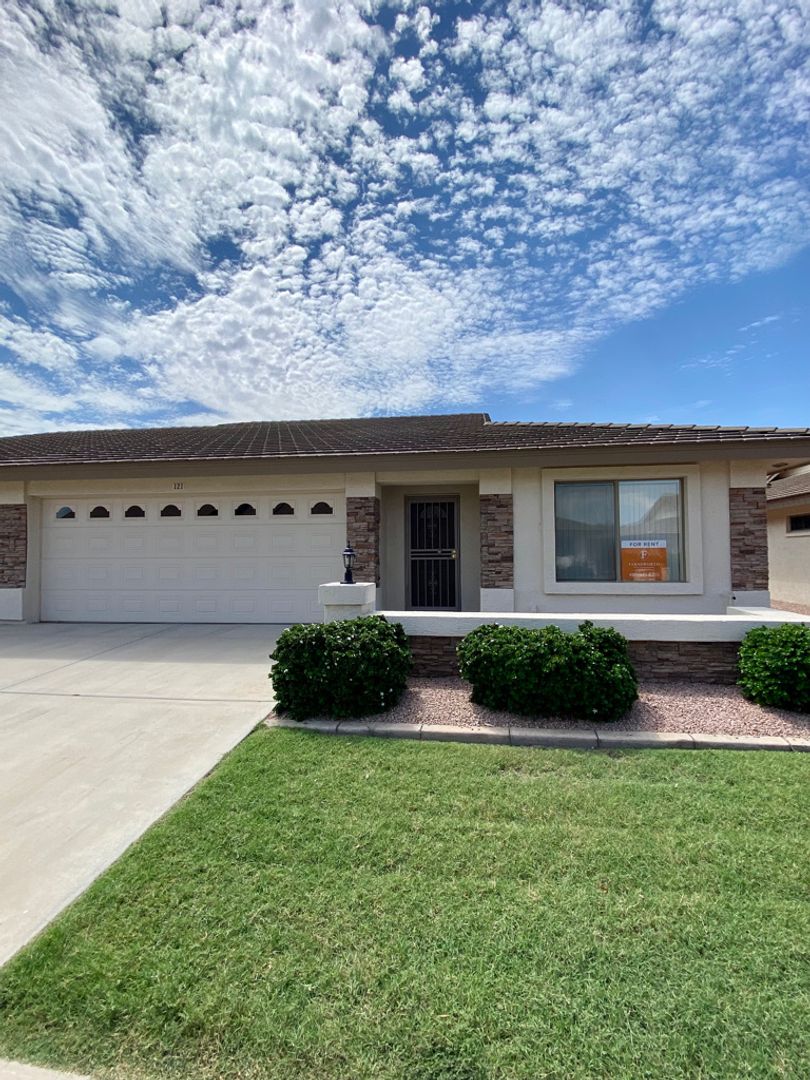 Mesa House: 11069 E Kilarea Avenue #121
