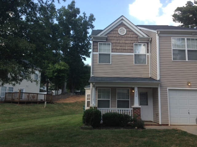 Charlotte House: 336 Doughton Lane