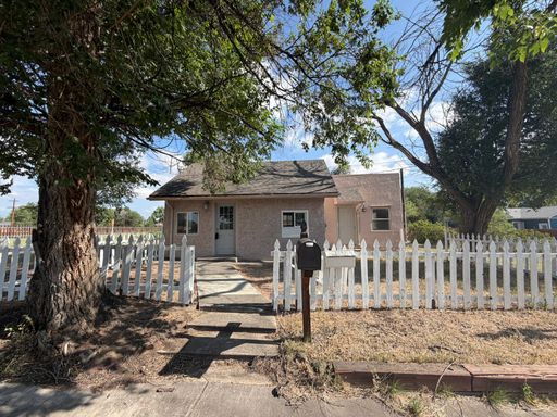 Great Home In Downtown Fountain! – photo 1
