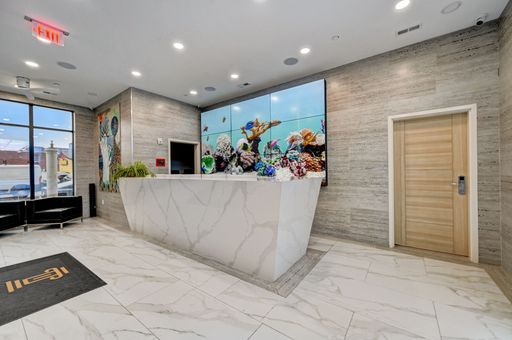 Welcome to Olympic Tower Apartments! Where luxury, location, and convenience are important! – photo 1