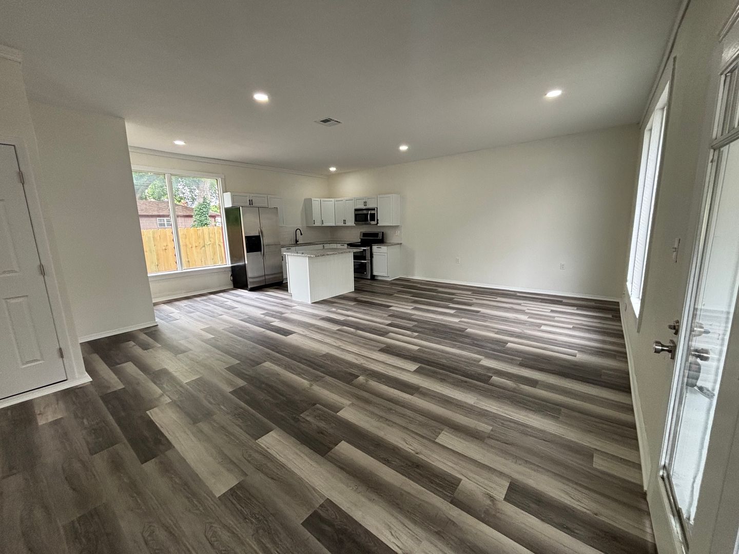 Wichita Apartment: 655 S Hillside St