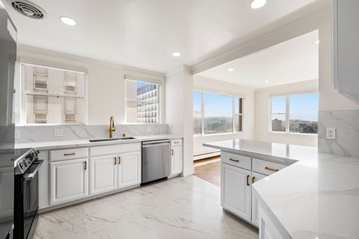 Gorgeous Renovation on Nob Hill -- 2 Bedrooms with Valet Parking – photo 1