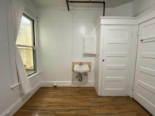 Private Room near CCSF Chinatown/ North Beach Campus & Financial District – photo 1