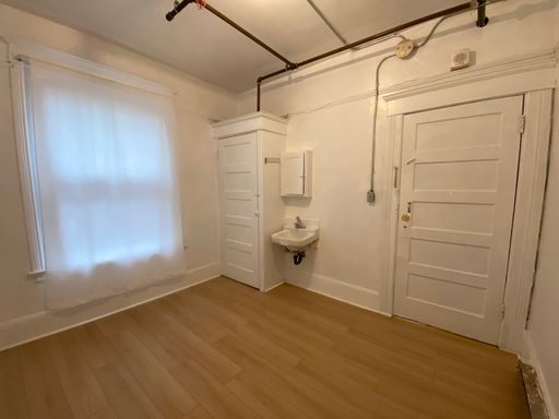 Private Room near CCSF Chinatown/ North Beach Campus & Financial District – photo 1