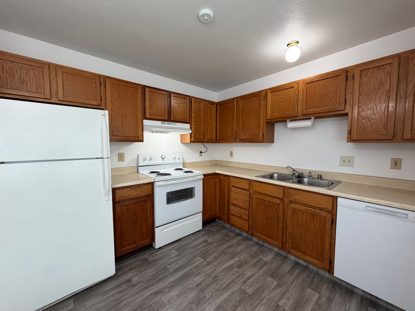 Anchorage Apartment: 7520 Bearfoot Circle