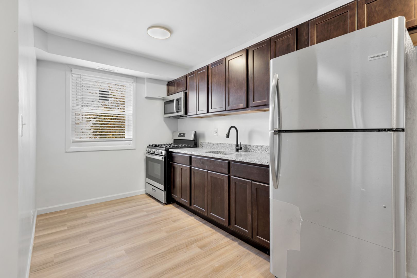 Washington Apartment: 121 Yuma St SE