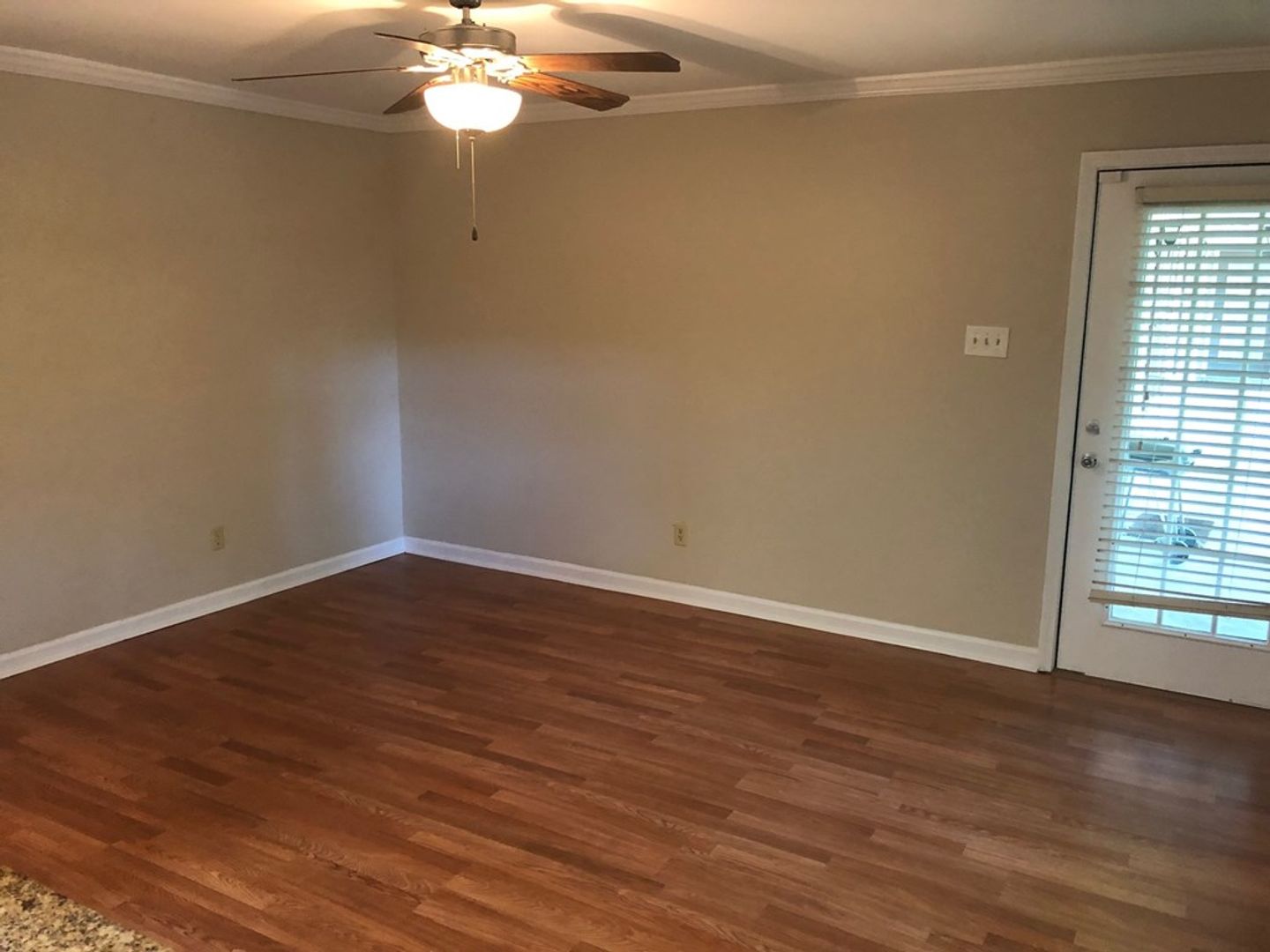 Oxford House: 905 Park Lane