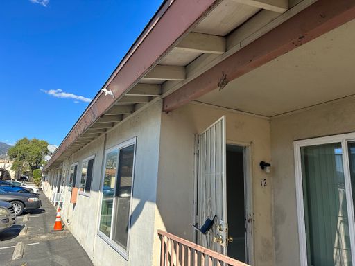 2br - New paint | Clean | Ready for move in – photo 1