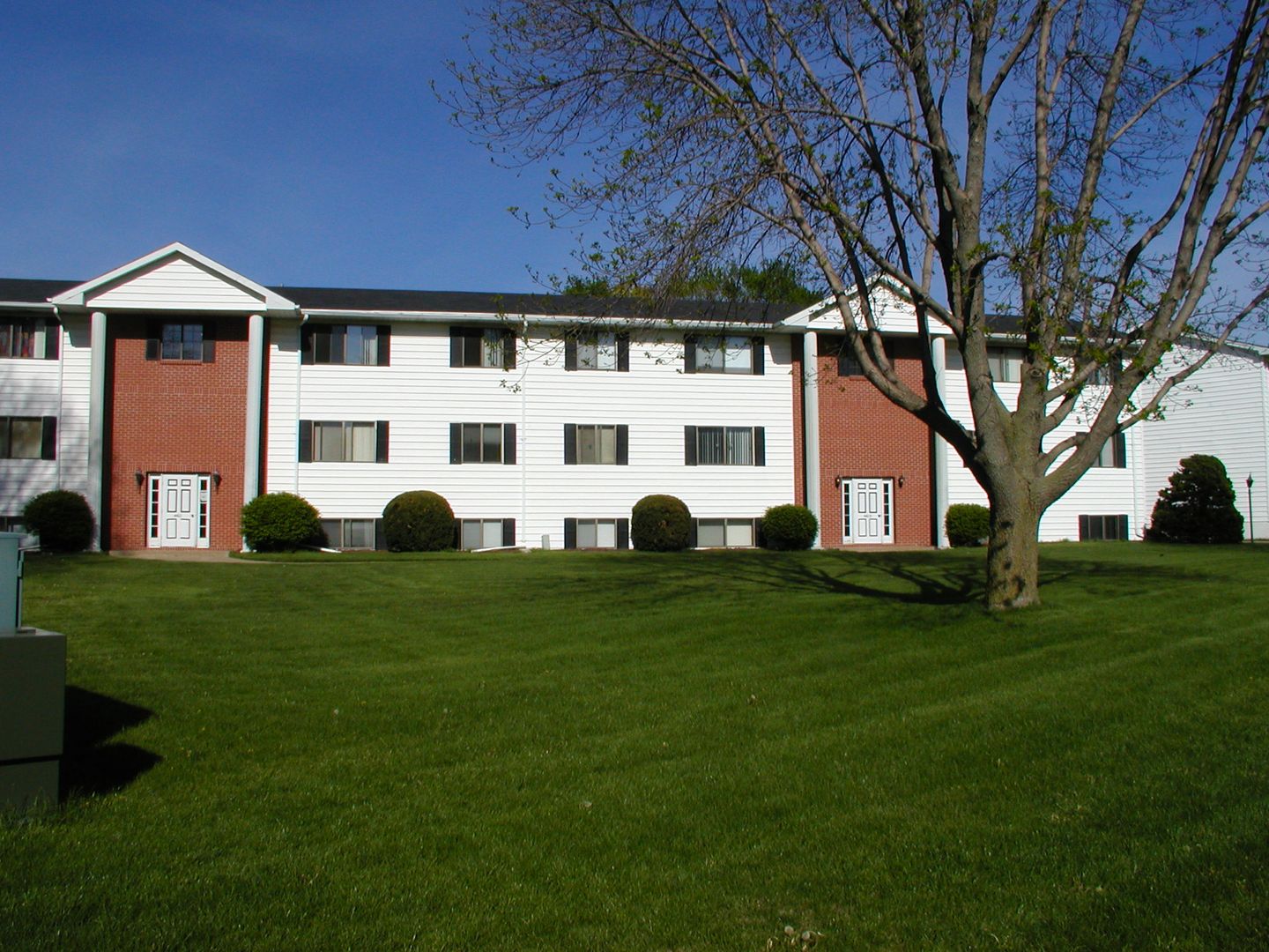 Sioux City Apartment: 4351-4365 Lincoln Way