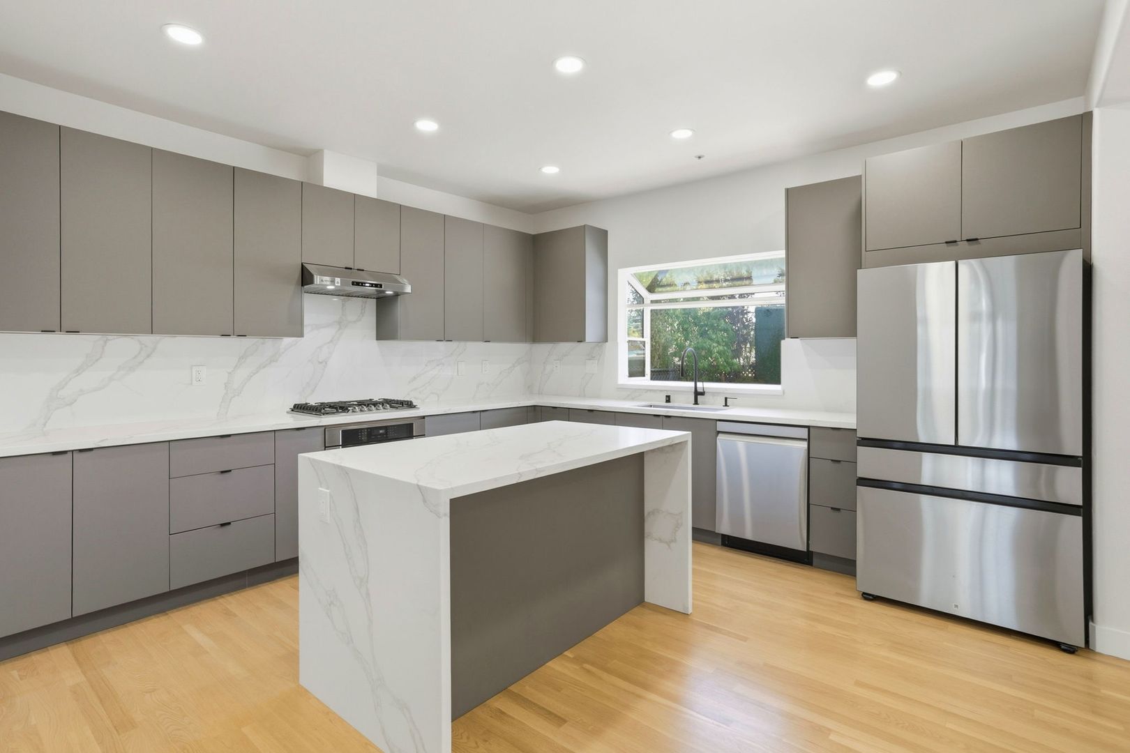 Sunnyvale House: 1572 Grackle Way