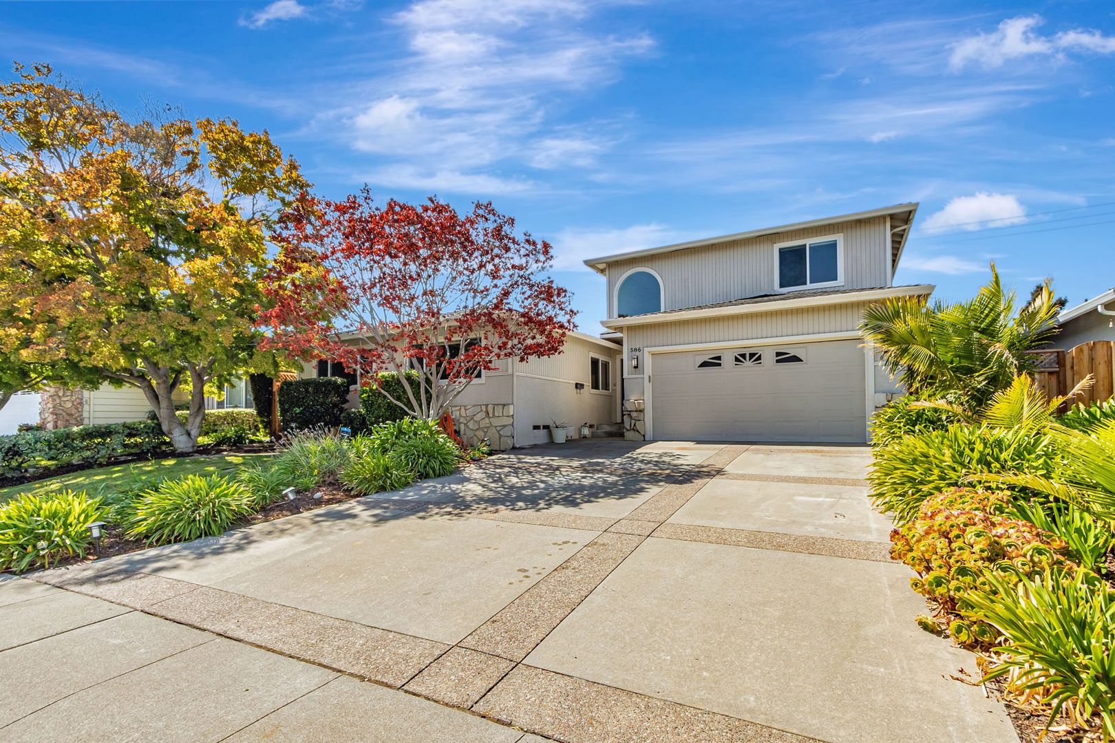 Santa Clara House: 586 Pomeroy Avenue