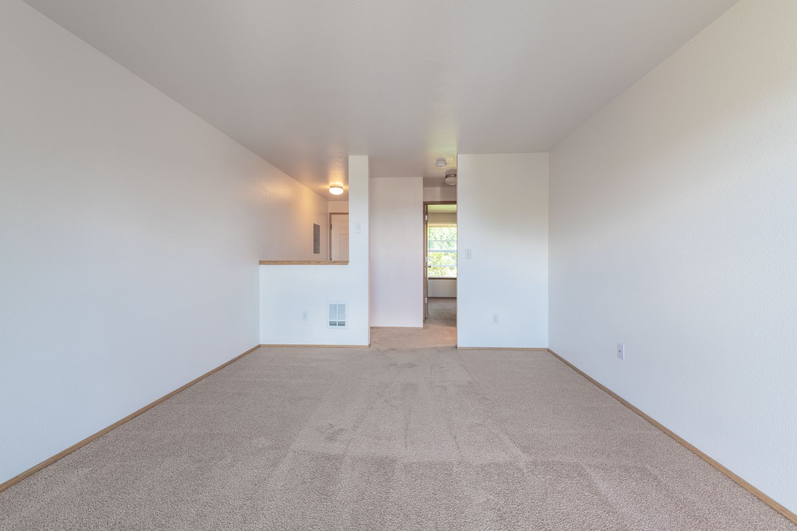 Happy Valley Apartment: 11299 SE Stevens Rd