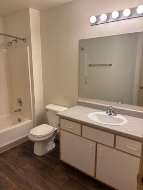1 Bedroom 1 Bath Second Floor – photo 1