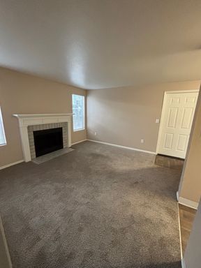 Overlook Pointe 1-bedroom
