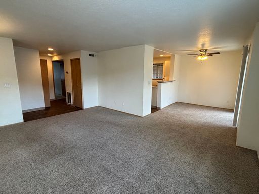 Three Bedroom Two Bath Third Floor – photo 1