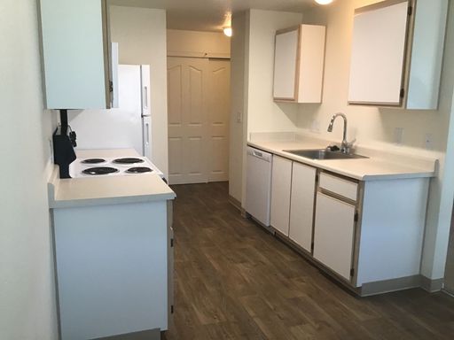 2 Bed 1 Bath Rental at 1349 E.Central Ave. #105, Sutherlin, OR – photo 1