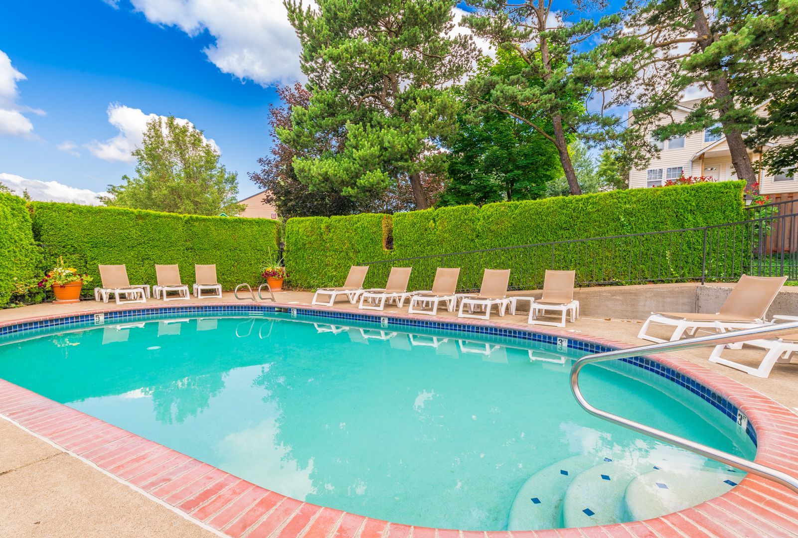 Happy Valley Apartment: 11299 SE Stevens Rd