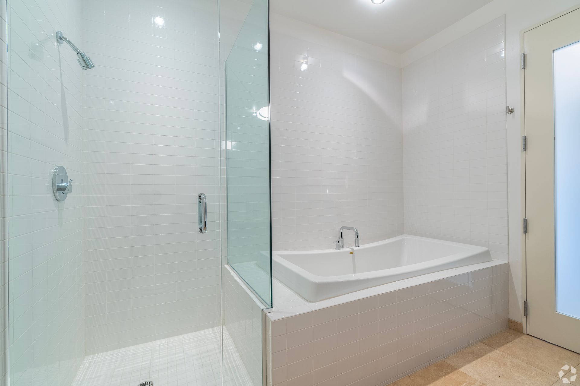 Portland Apartment: 4820 SW Corbett Ave