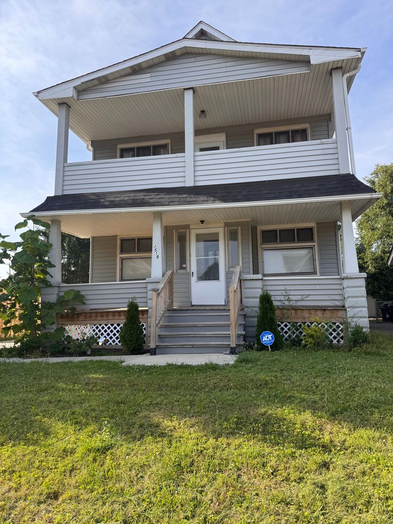 Newburgh Heights Apartment: 4518 McGregor Ave.