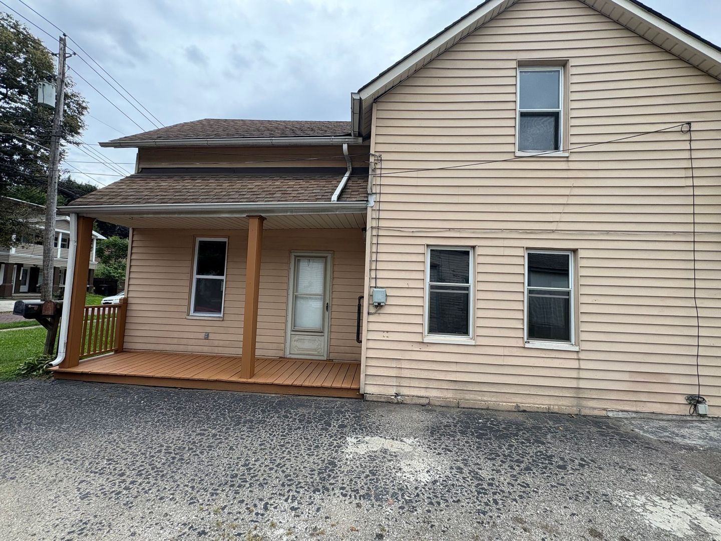 Cleveland Apartment: 7127 Deveny Ave.