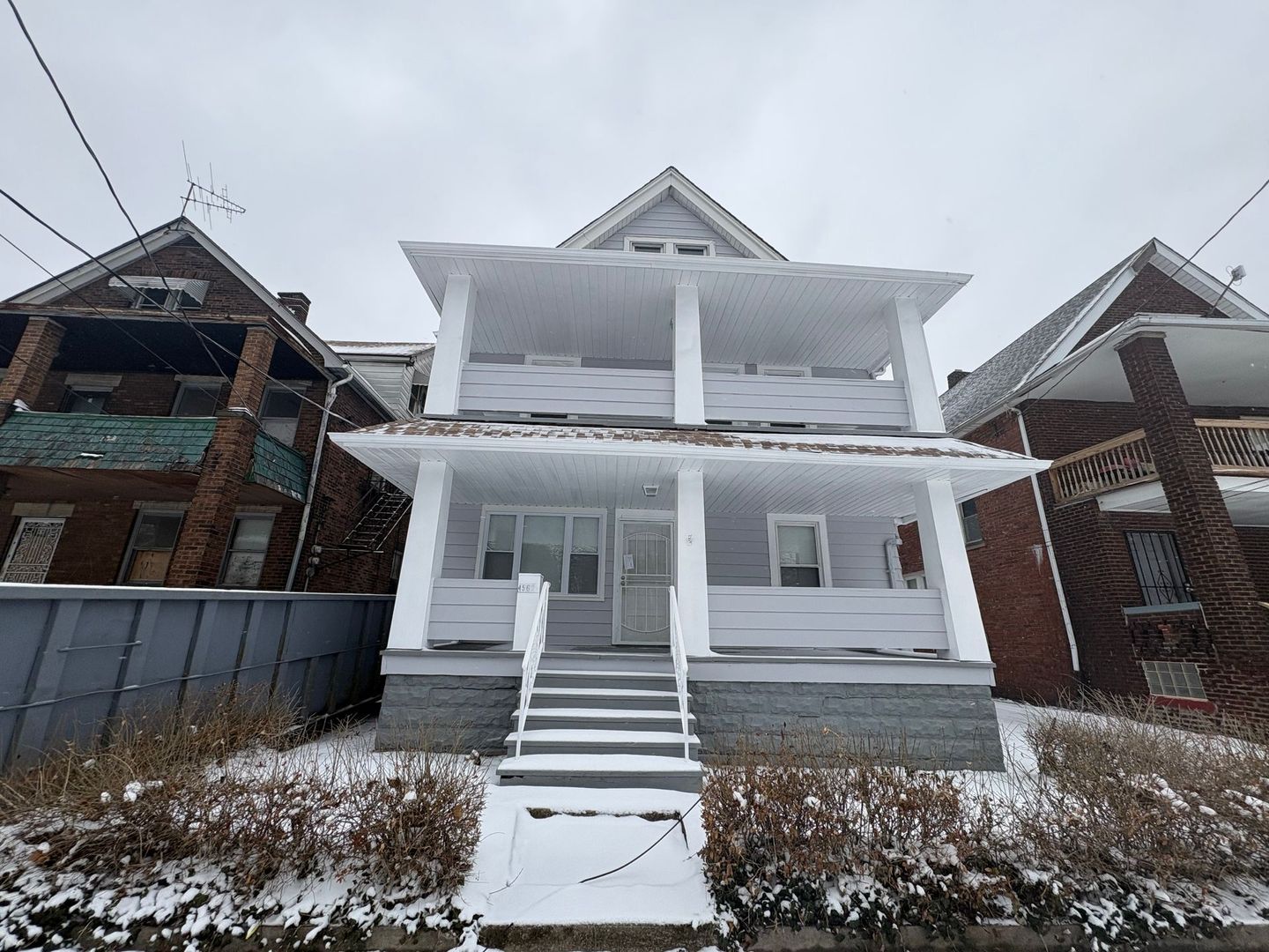 Cleveland Apartment: 15624 Halliday Ave