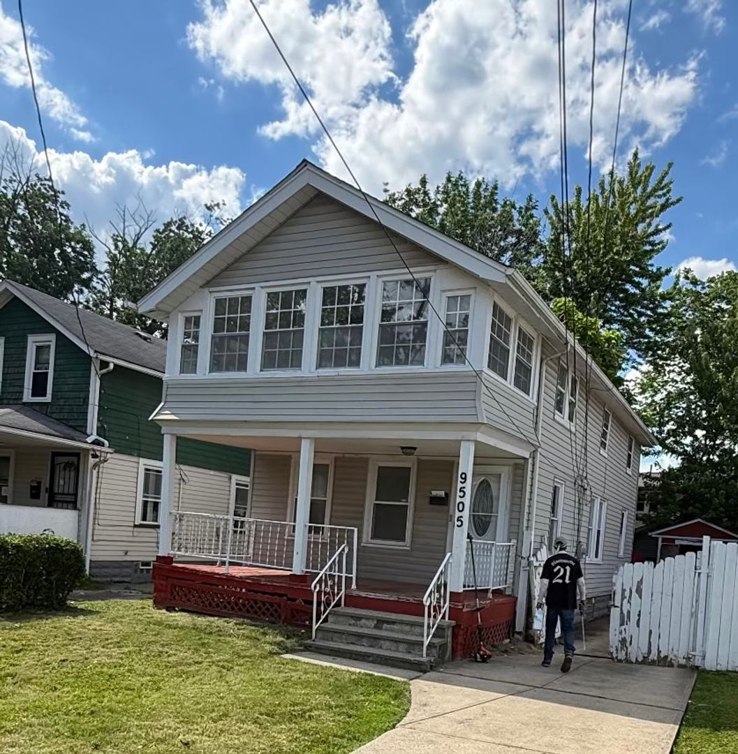 Garfield Heights House: 9505 Sladden Ave