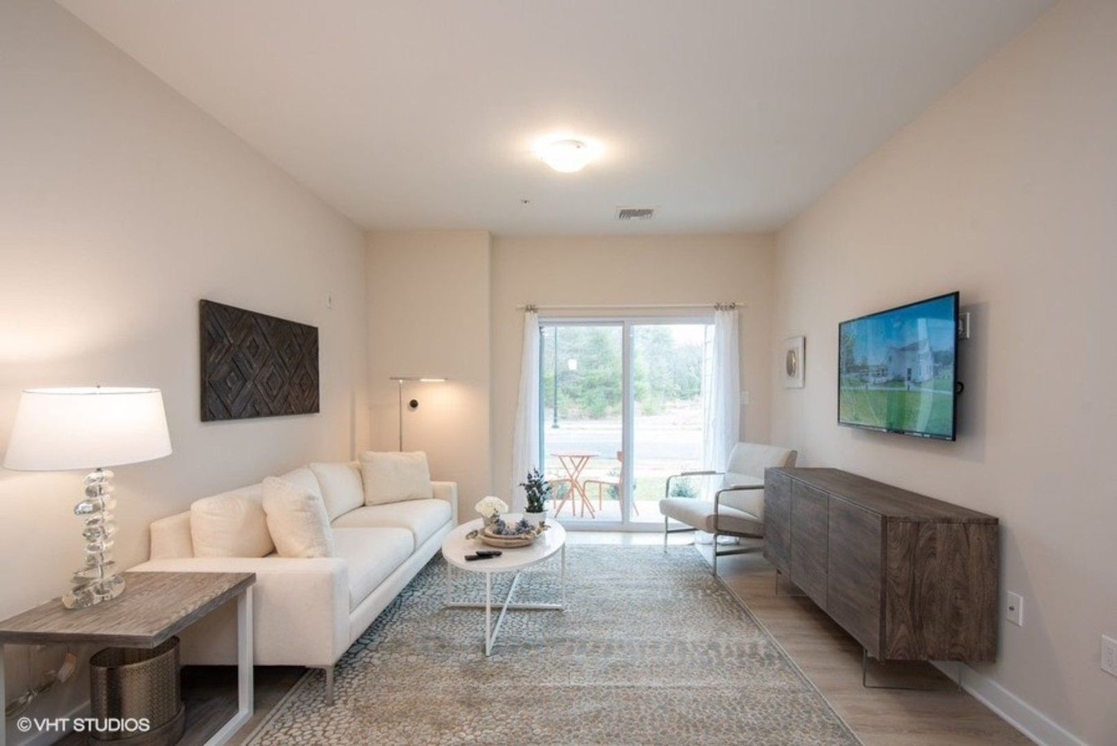 Windsor Apartment: 100 Lexington St.