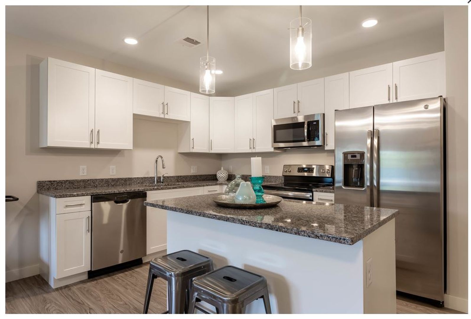 Vernon Apartment: 2 Trail Run, Clubhouse