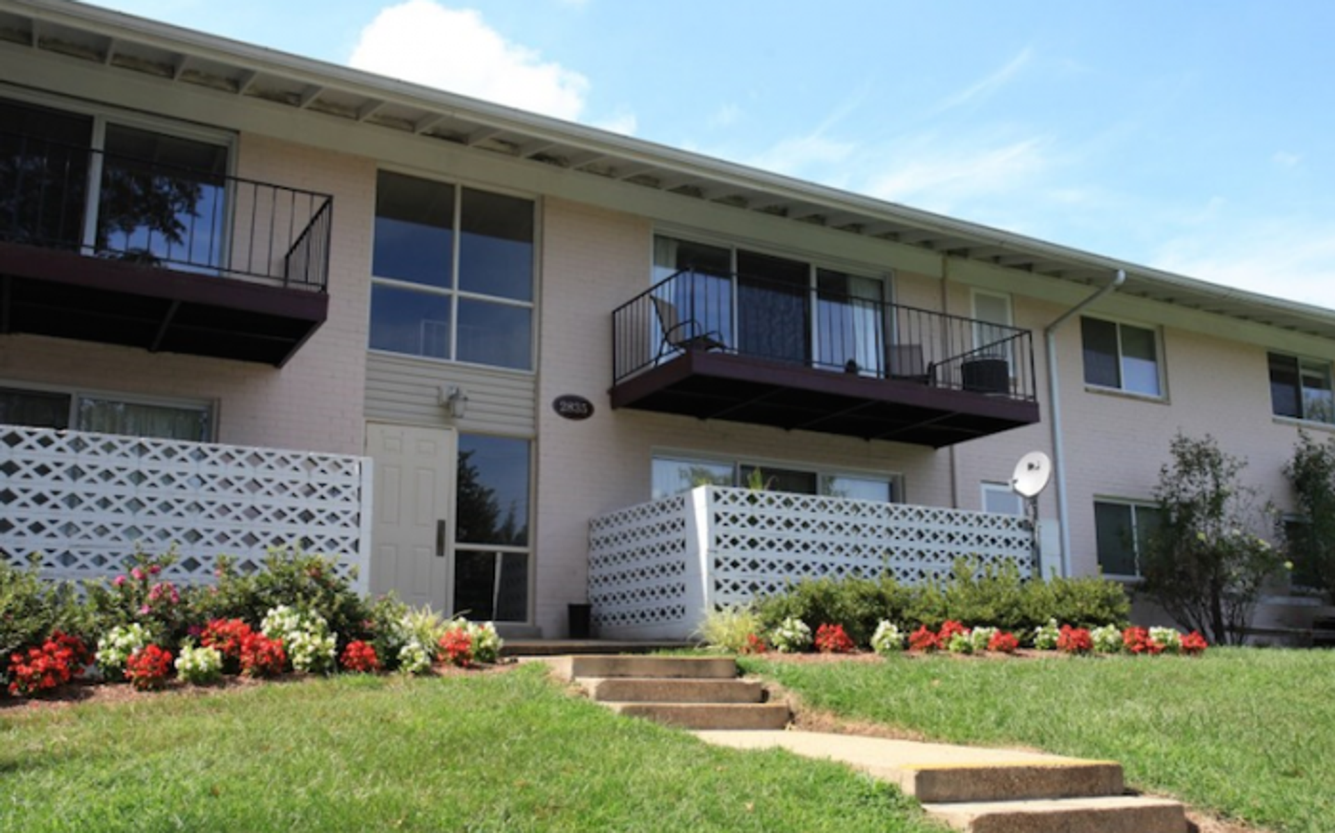 Chevy Chase Apartment: 8584 Freyman Drive