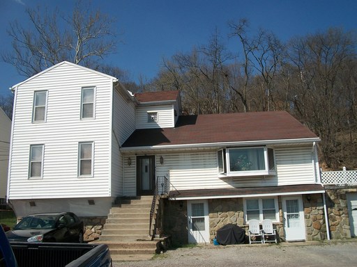 3 Bedroom Carnegie – photo 1