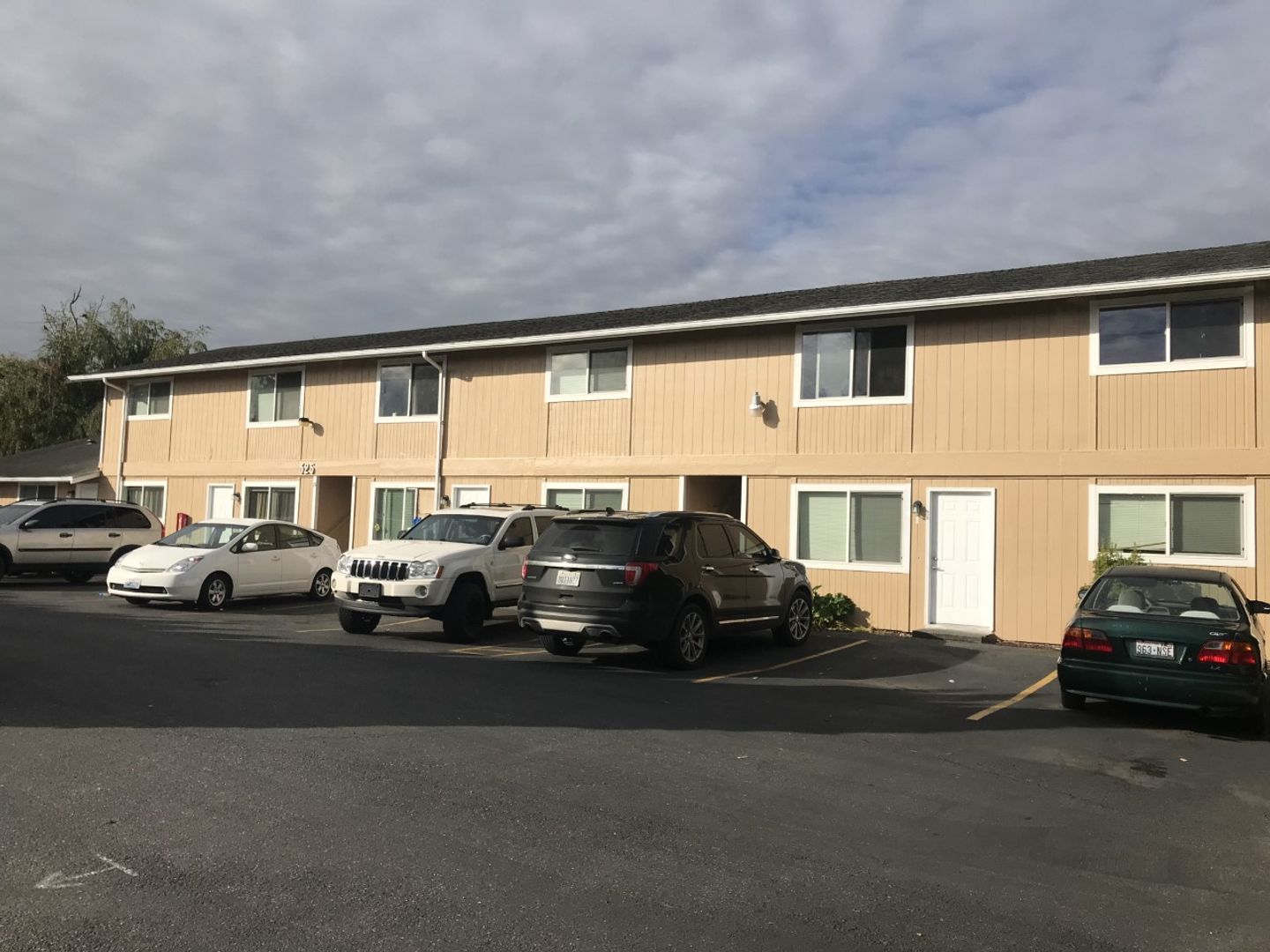 Mount Vernon Apartment: 325 North 21st Street