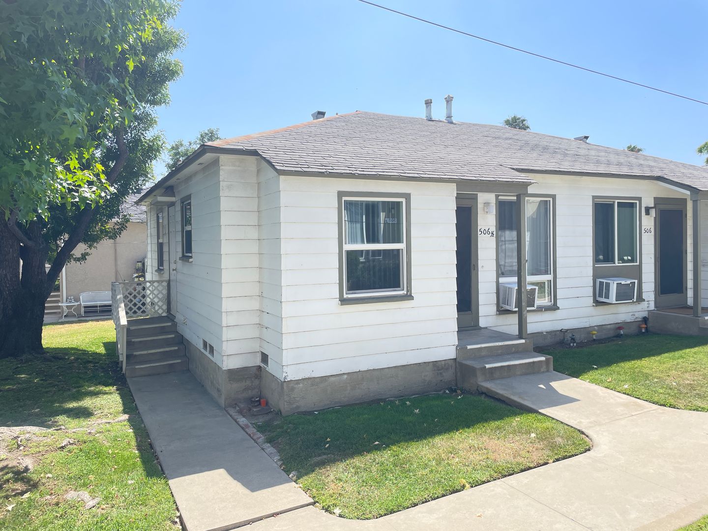 Burbank Apartment: 504, 506, 508, 510 Elmwood Ave