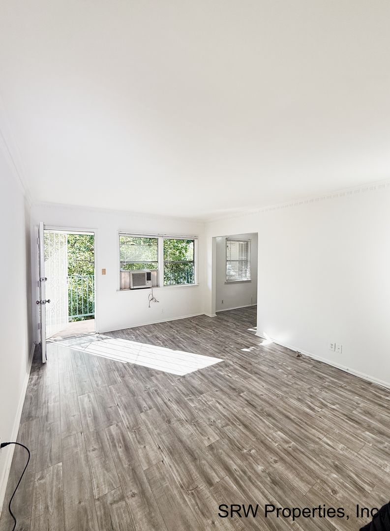 Sherman Oaks Apartment: 4605 Fulton Ave