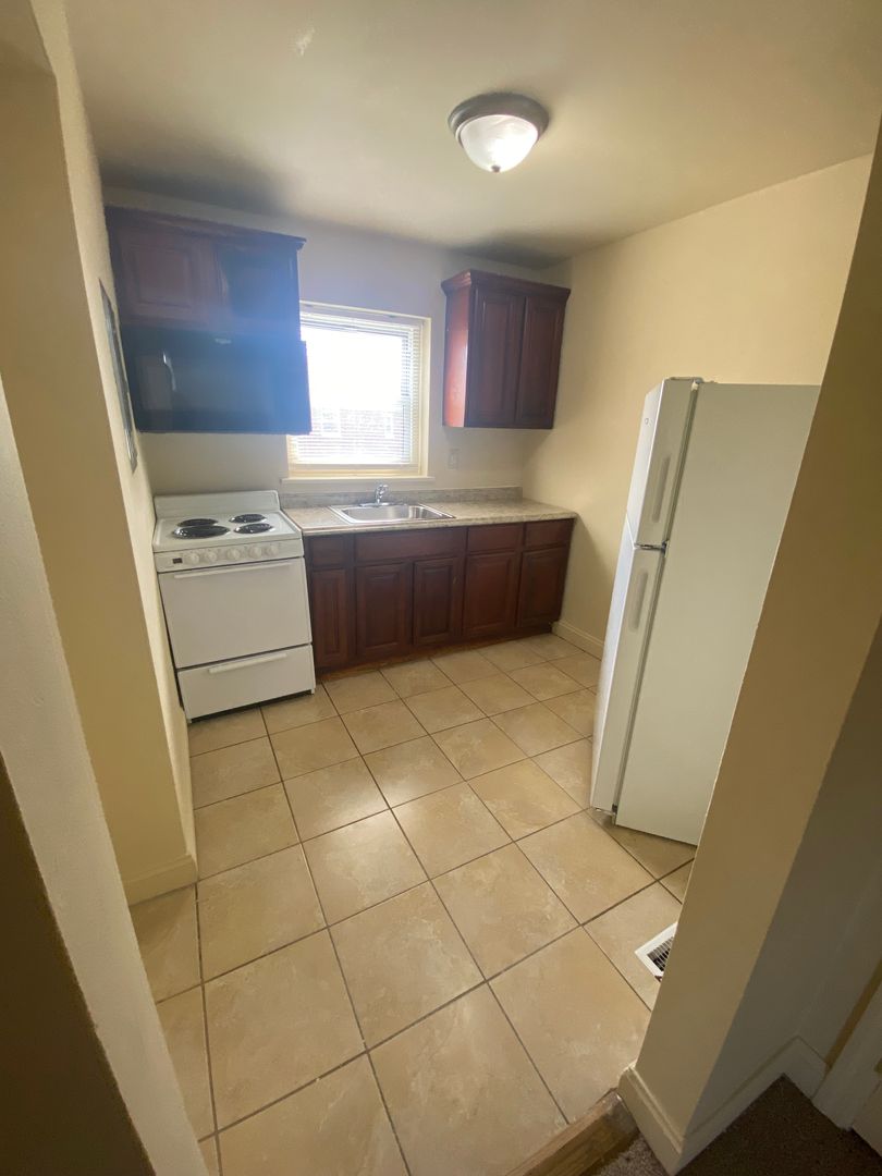 Harrisburg Apartment: 2417 Thomas Street