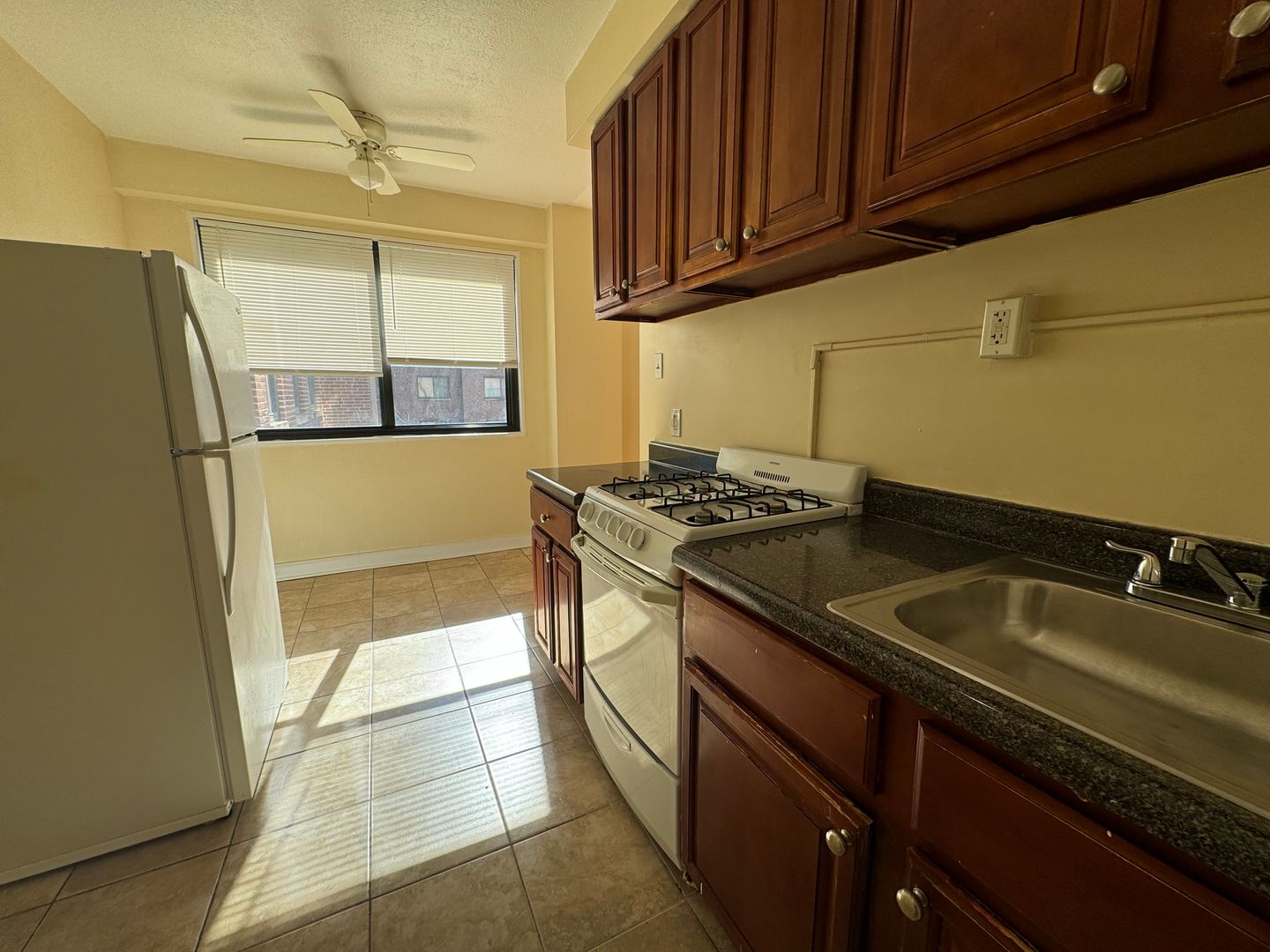 Harrisburg Apartment: 2311 N. Front Street