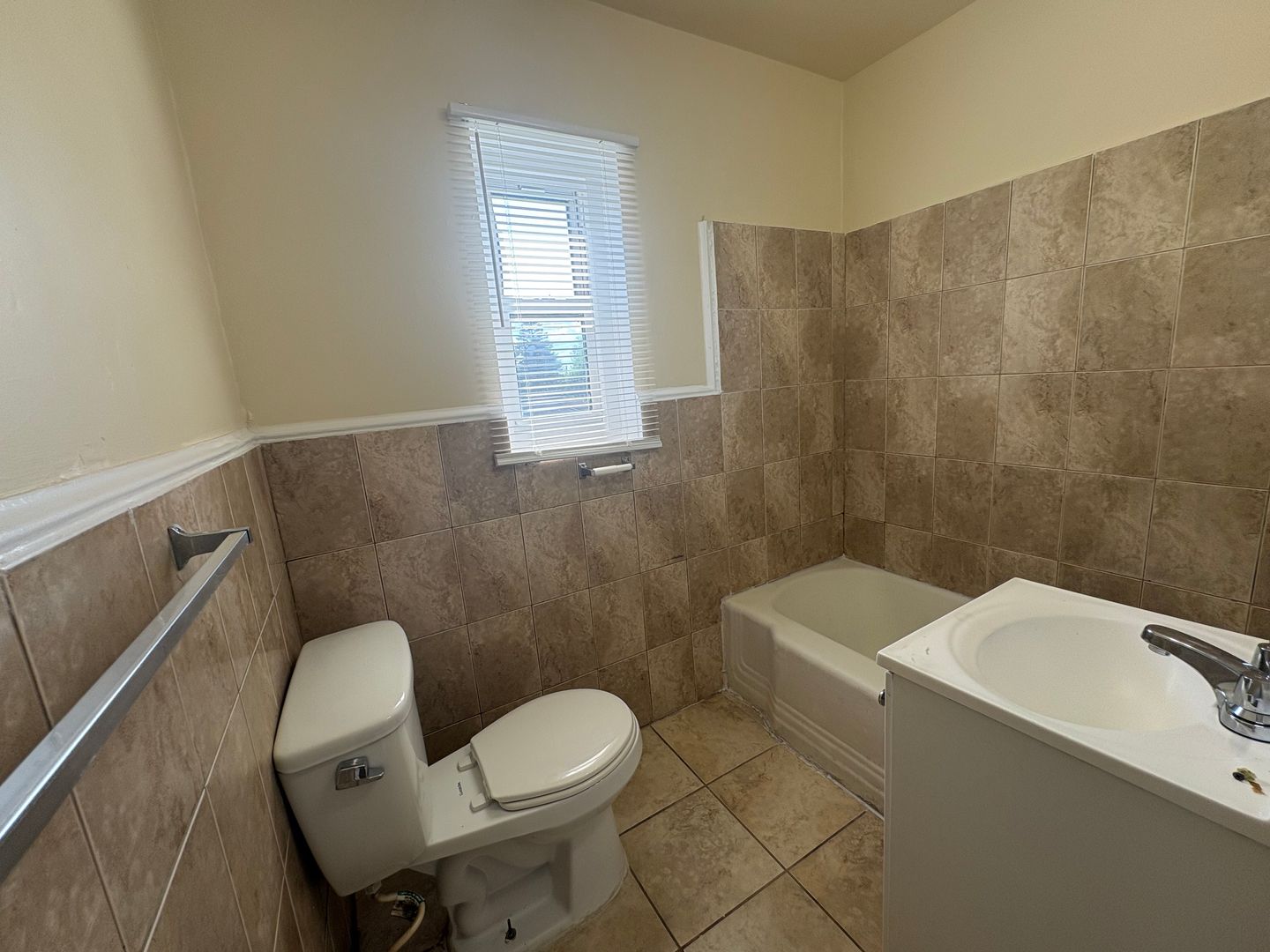 Harrisburg Apartment: 2600 Green St
