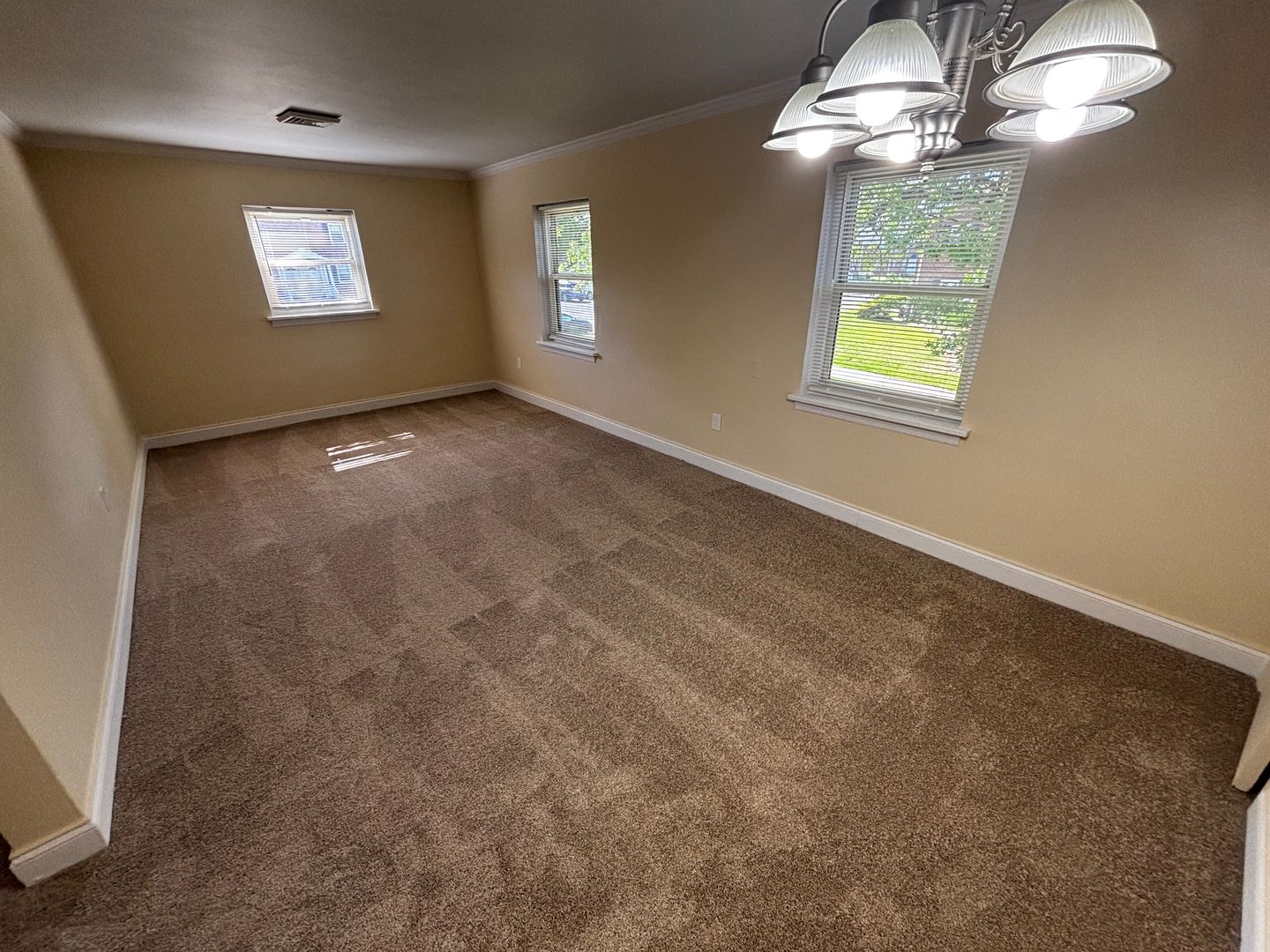 Harrisburg Apartment: 2417 Thomas Street