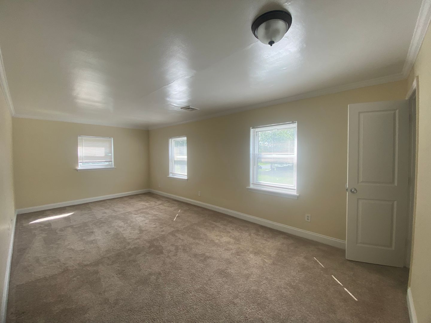 Harrisburg Apartment: 2600 Green St