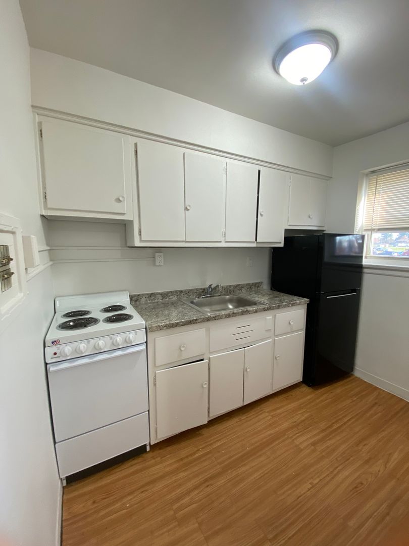 Harrisburg Apartment: 210 Hale Ave S110