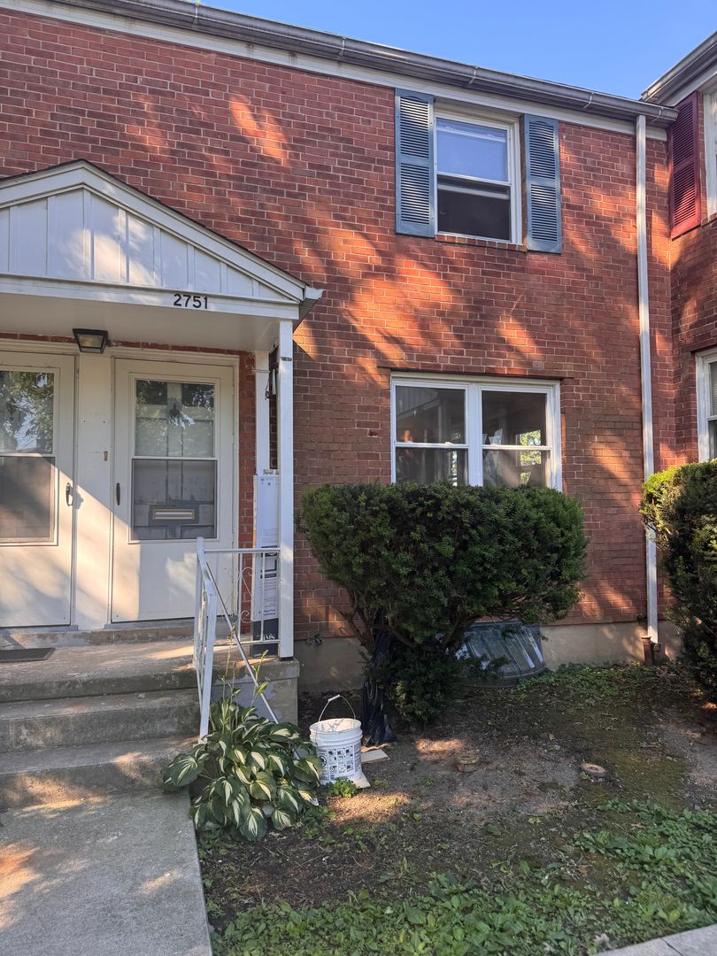 Harrisburg Townhome: 2751 Wilson Pkwy