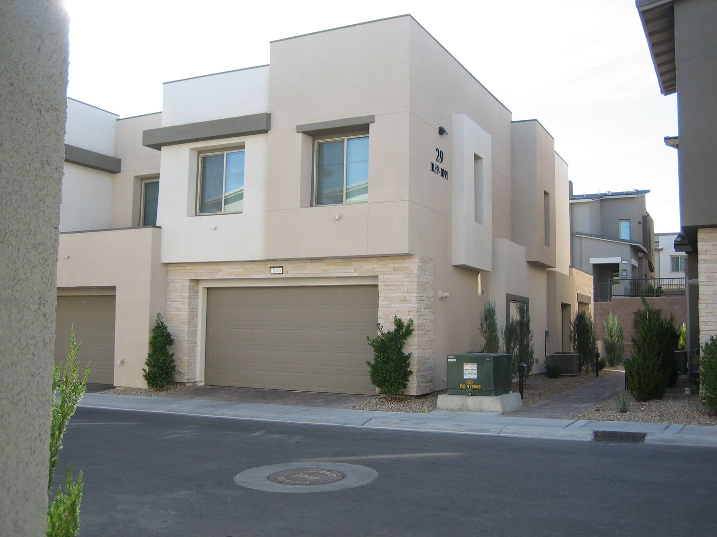 Las Vegas Townhome: 600 N. Carriage Hill Dr. #1089