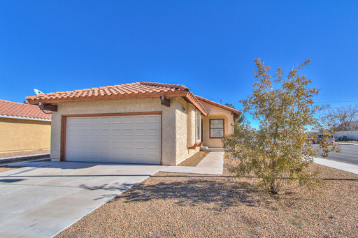 Charming Single-Story Corner Lot Home with No HOA & Spacious Layout – photo 1