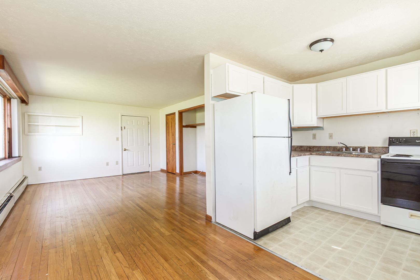 Canandaigua Apartment: 5095 Emerson Road