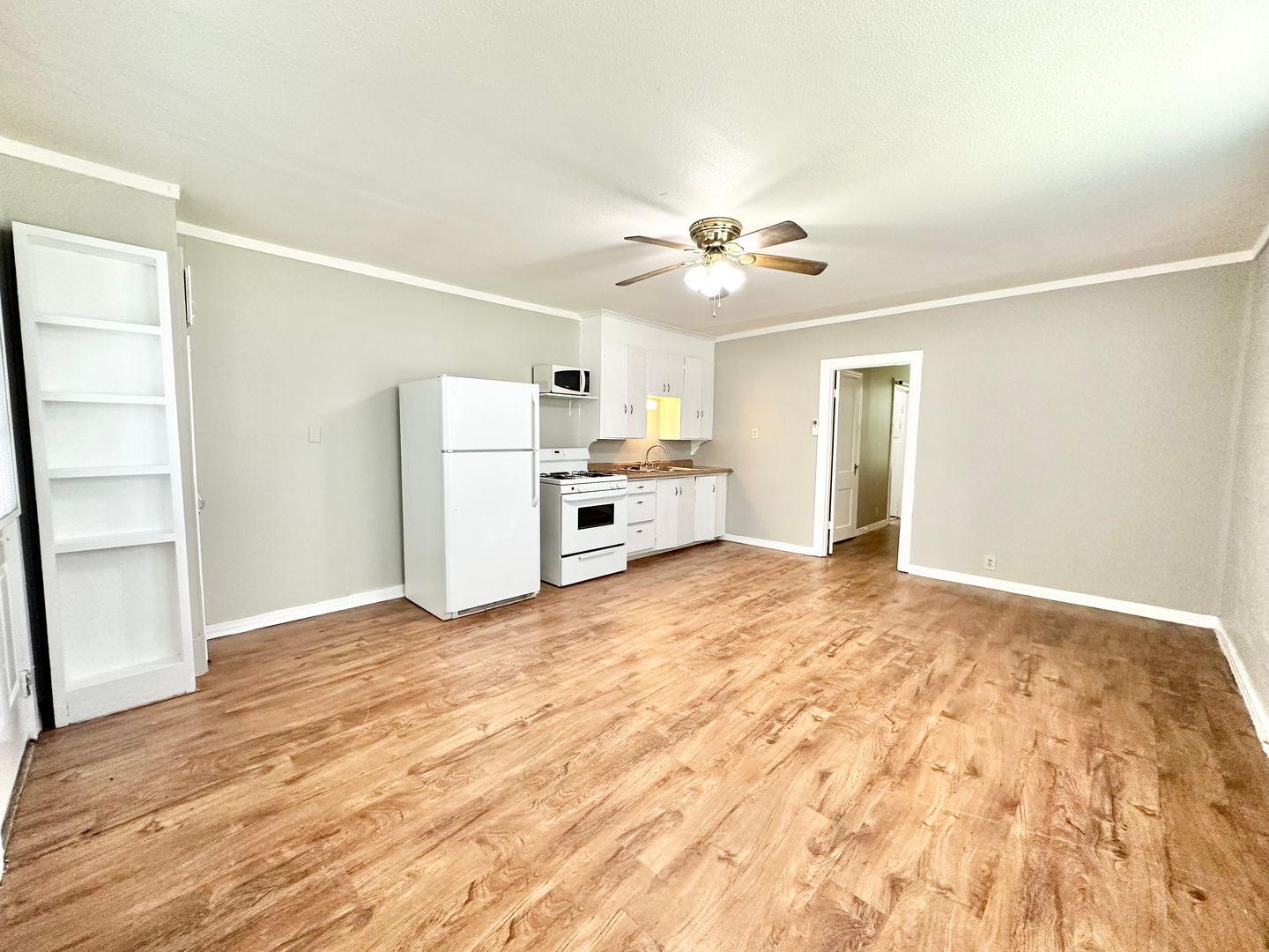 Denton Apartment: 2615 N Elm Street