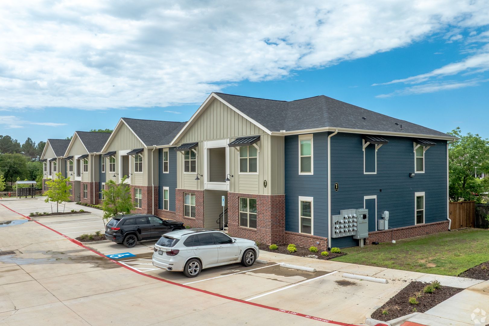 Denton Apartment: 1599 Mingo Road